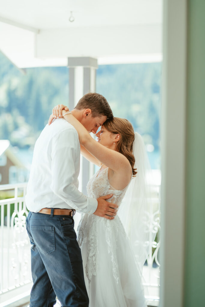 a romantic outdoor elopement in Washington