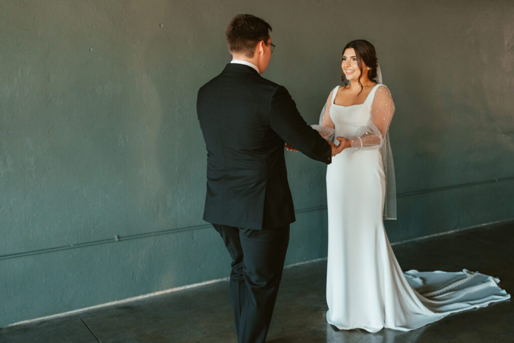 dreamy wedding day at Clyde Iron Works