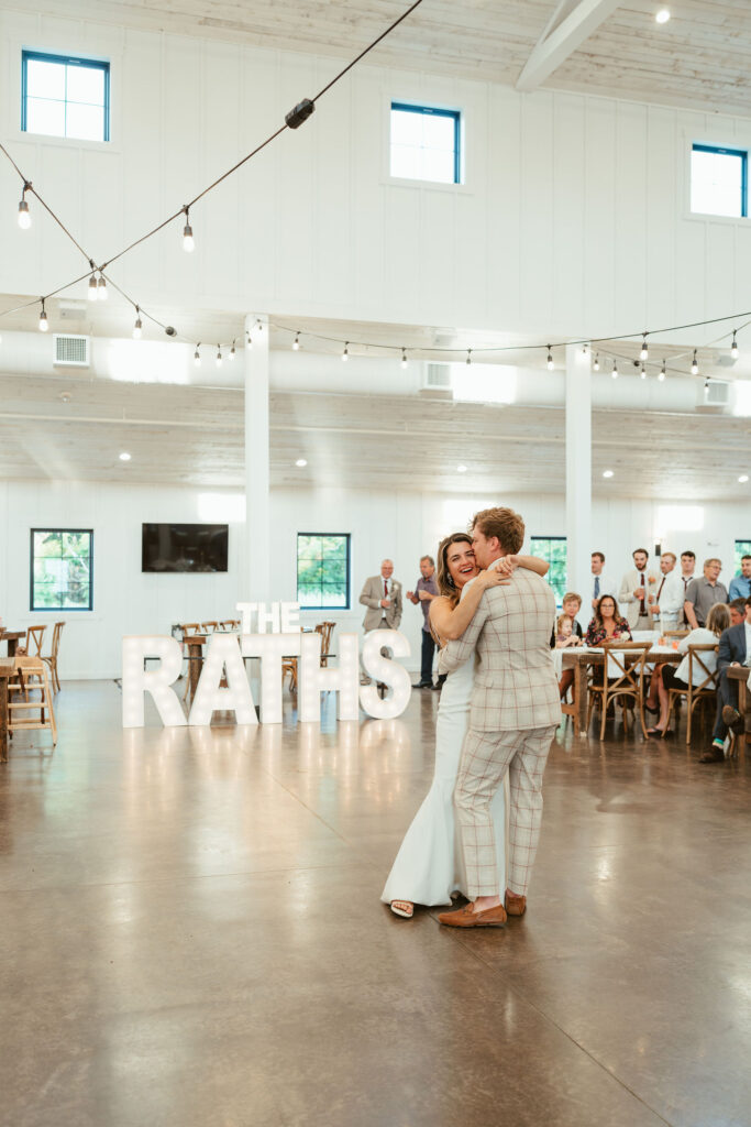documentary wedding photos in Fargo, North Dakota