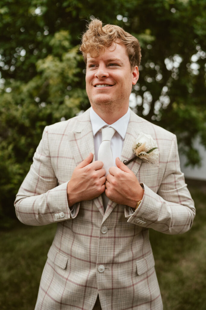 Minnesota wedding photographer
