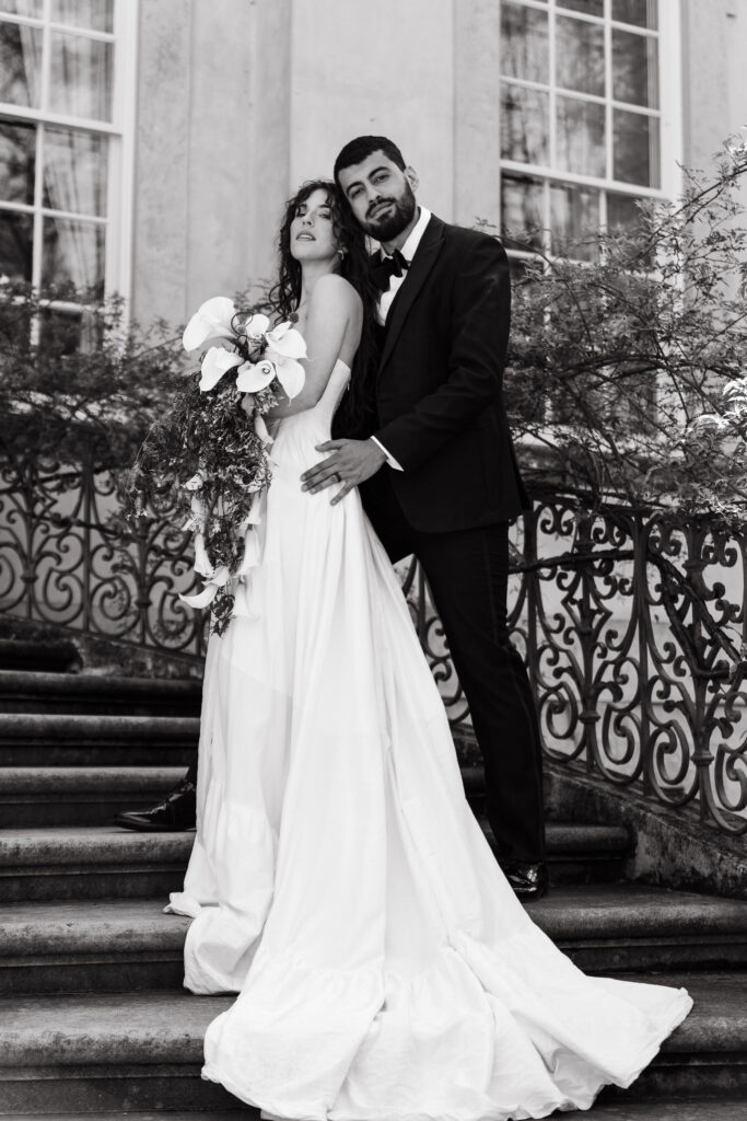 editorial style wedding photography on the steps of Swan House