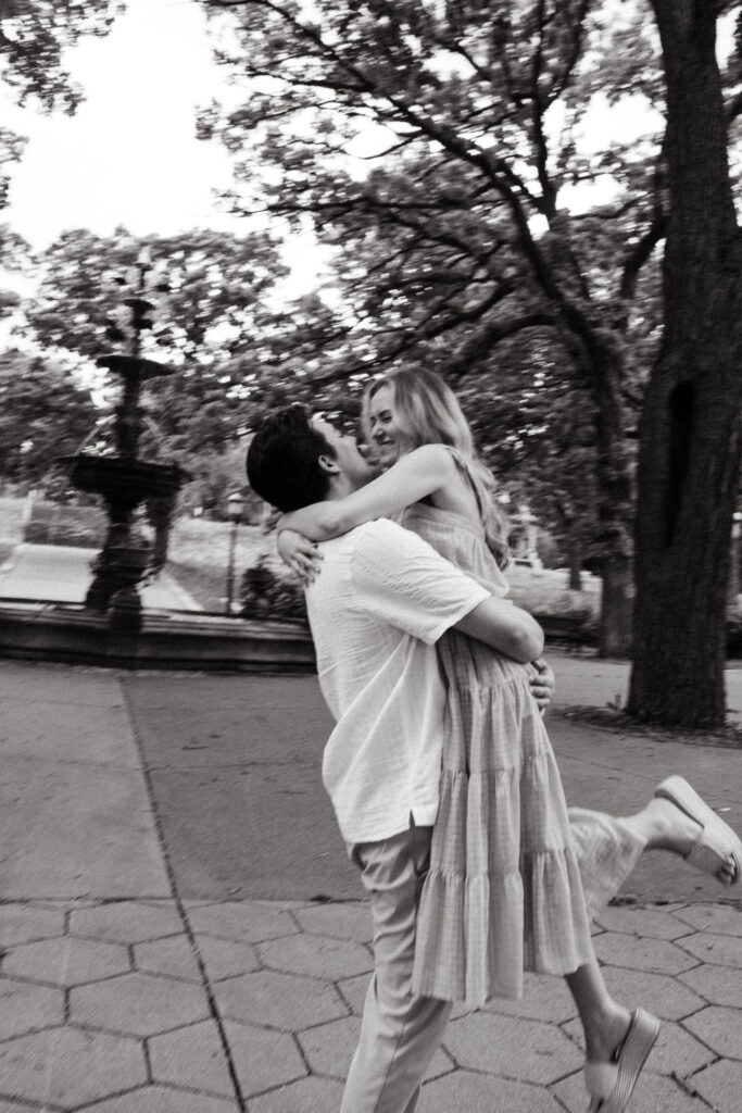 Surprise wedding proposal in Irvine Park