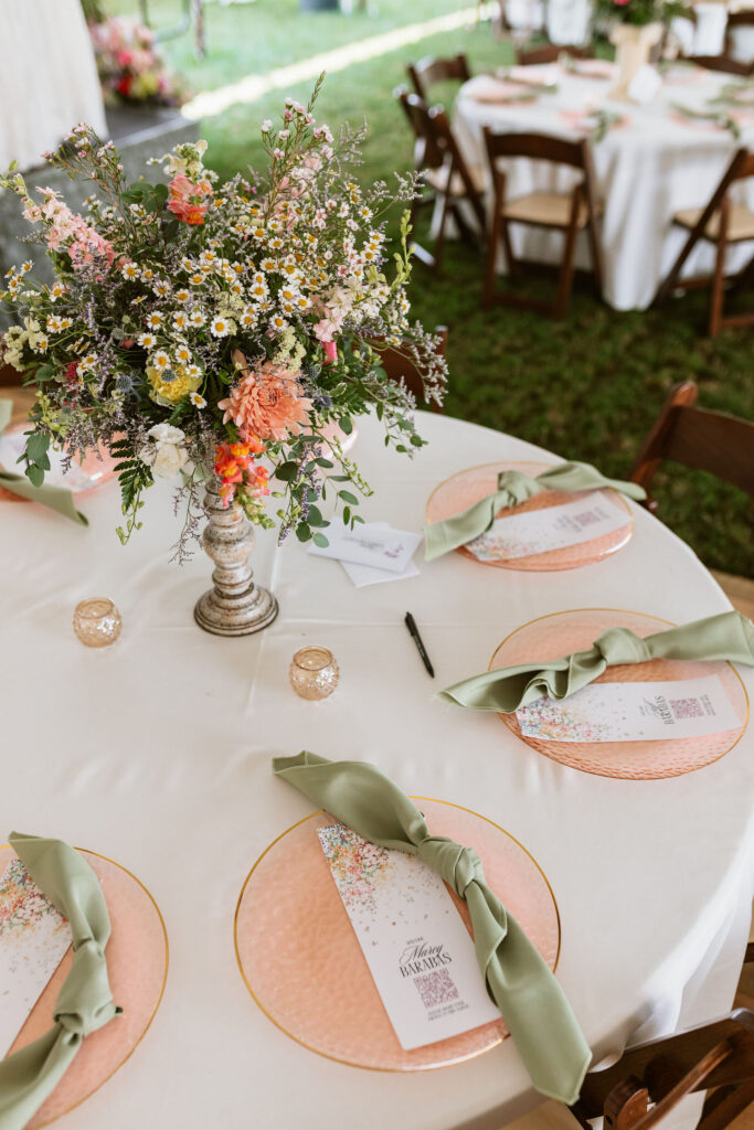 Pastel wedding table centerpieces and place settings