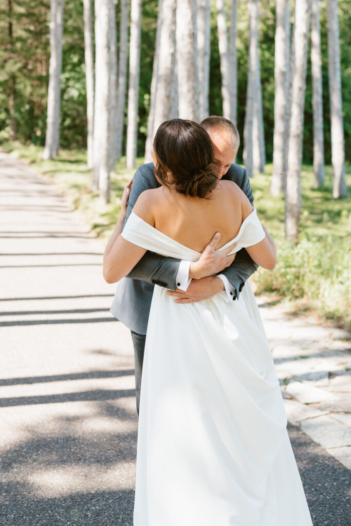 Bride and groom first look in Wisconsin