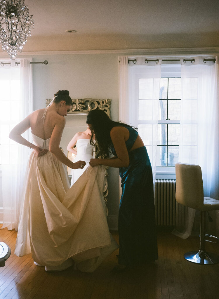 film vs digital wedding photography