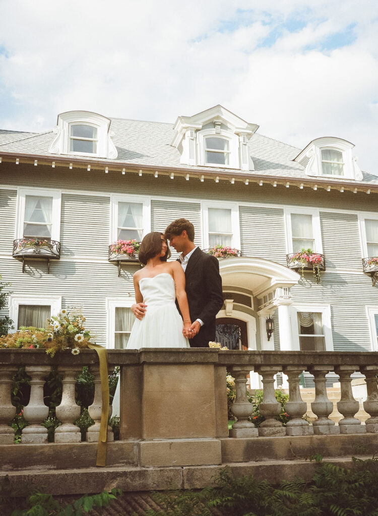 Minneapolis mansion wedding venue