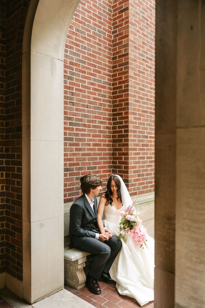 Mansion wedding bride and groom photos in Minneapolis