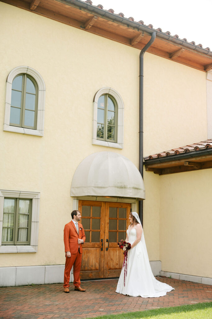 Bride and groom photos outside of Villa Bellezza in Wisconsin