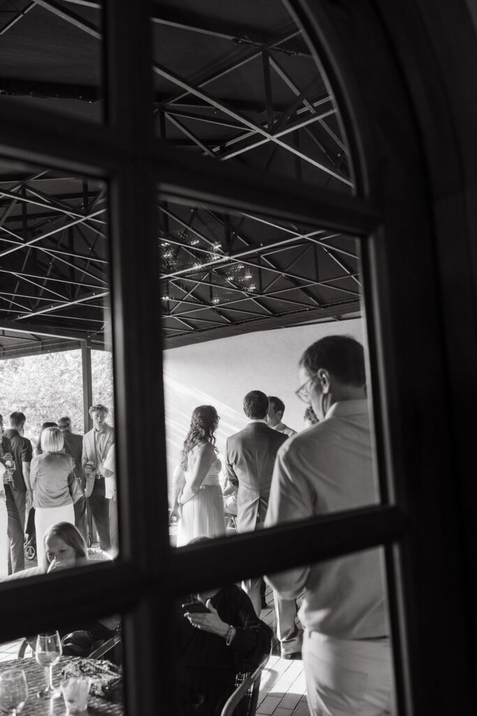 Villa Bellezza wedding cocktail hour before the ceremony