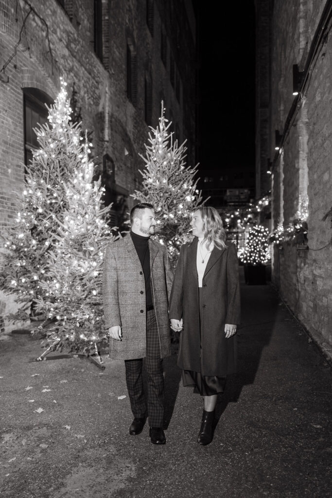 Christmas couples photos in downtown Minneapolis