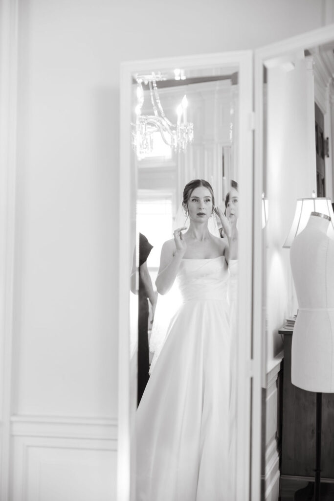 Documentary style wedding photos in Minneapolis